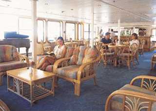 Reef Endeavour Schiff